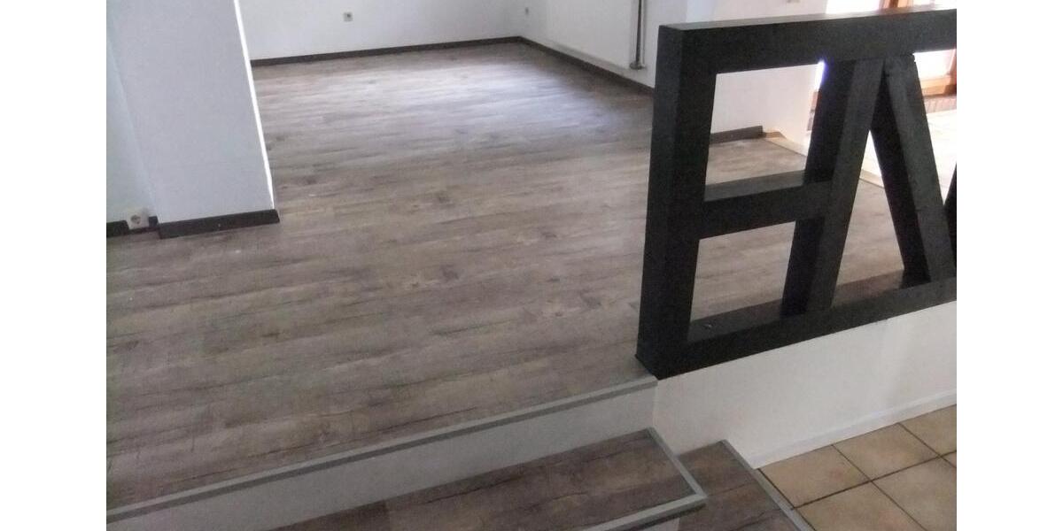 Doppelhaushälfte Wölpinghausen - 6 Zimmer, 328 m&sup2;, 1.800&euro; | Angebot:24842680