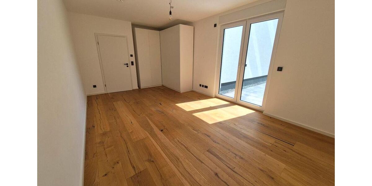Erdgeschoßwohnung Seelze - 3 Zimmer, 107 m&sup2;, 1.800&euro; | Angebot:26612178