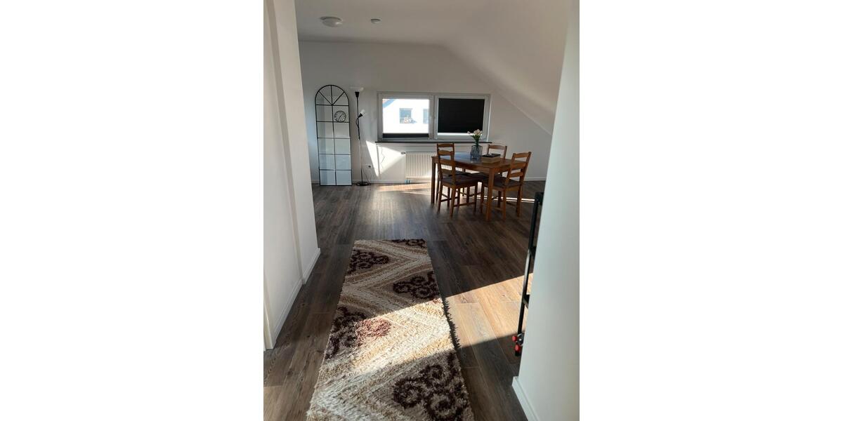 Dachgeschoßwohnung Hannover Bothfeld-Vahrenheide - 2 Zimmer, 55 m&sup2;, 950&euro; | Angebot:25277318