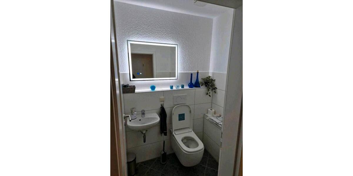 Dachgeschoßwohnung Lauenau - 4 Zimmer, 93 m&sup2;, 275.000&euro; | Angebot:25880930