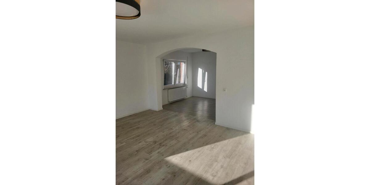Erdgeschoßwohnung Langenhagen Engelbostel - 3 Zimmer, 91 m&sup2;, 863&euro; | Angebot:24703812