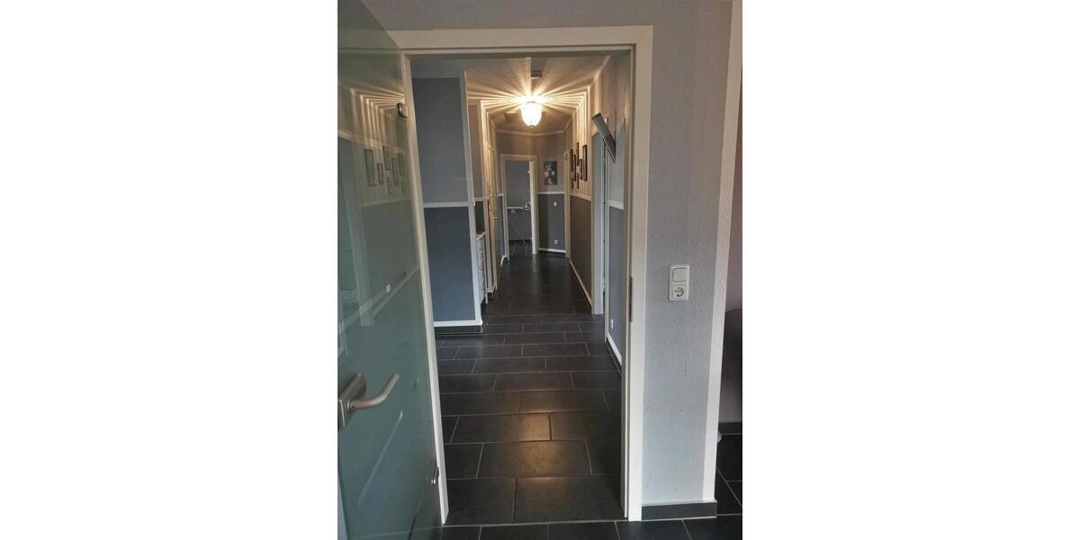 Dachgeschoßwohnung Neustadt am Rübenberge - 4 Zimmer, 97 m&sup2;, 700&euro; | Angebot:25909225