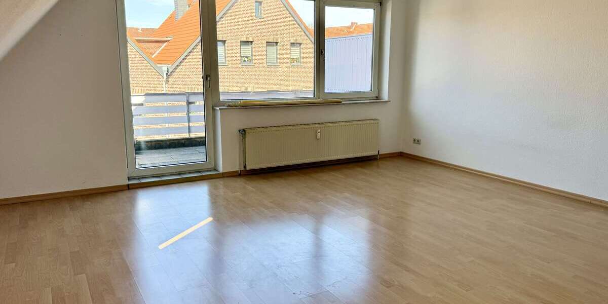 Etagenwohnung Neustadt - 2 Zimmer, 67 m&sup2;, 700&euro; | Angebot:27189620