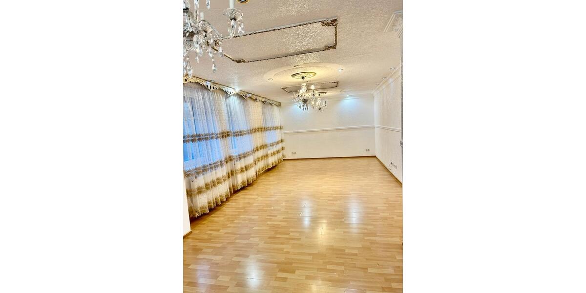 Einfamilienhaus Stadthagen - 7 Zimmer, 190 m&sup2;, 295.000&euro; | Angebot:24537141