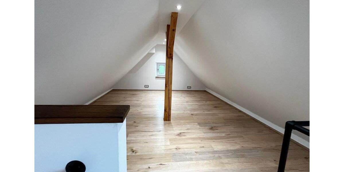 Dachgeschoßwohnung Isernhagen - 2 Zimmer, 88 m&sup2;, 1.280&euro; | Angebot:25658703