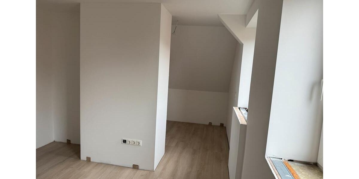 Dachgeschoßwohnung Steimbke - 4 Zimmer, 950&euro; | Angebot:22517876