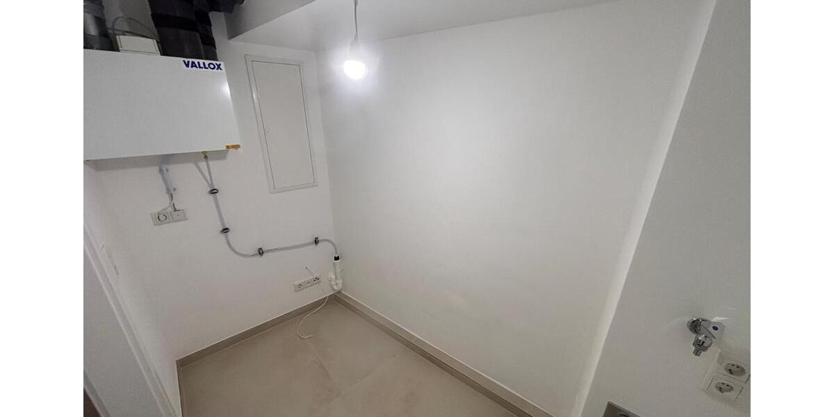 Etagenwohnung Hannover - 2 Zimmer, 71 m&sup2;, 1.271&euro; | Angebot:25613288