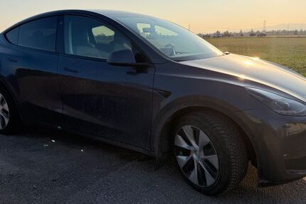 Tesla Model Y 85.000 km 29.750 &euro; konstanz 78462