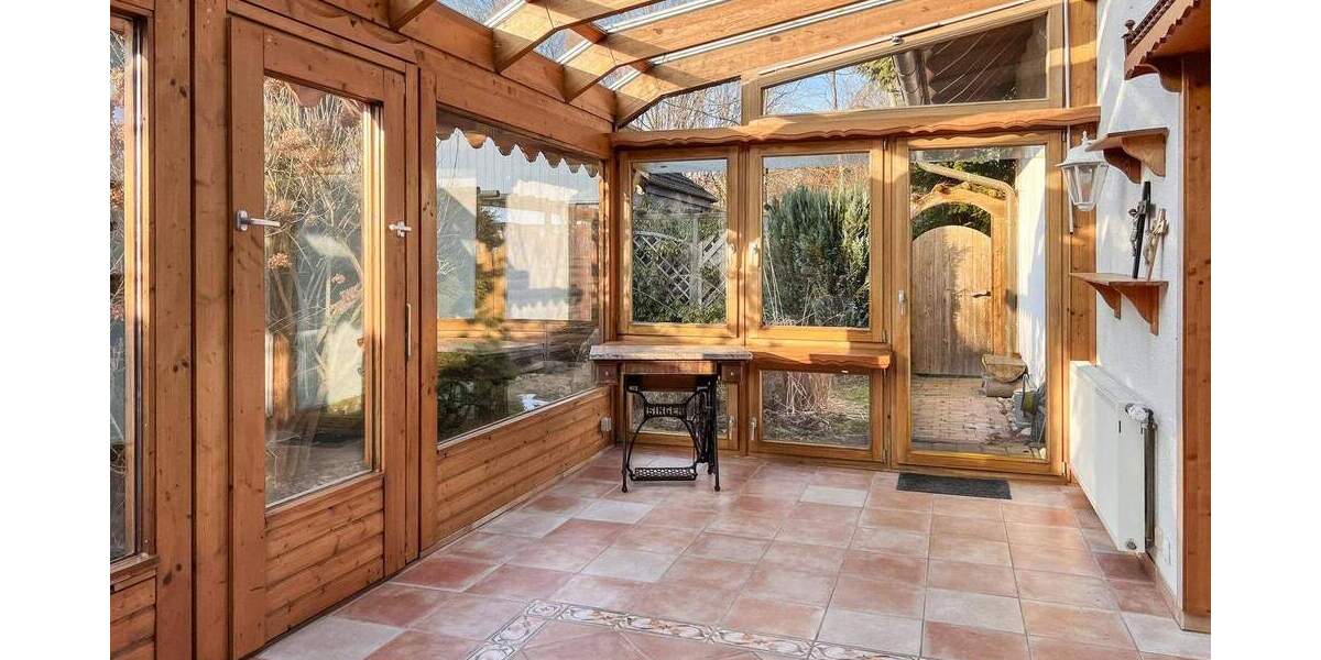 Einfamilienhaus Bad Münder Nienstedt - 8 Zimmer, 231 m&sup2;, 385.000&euro; | Angebot:25744144