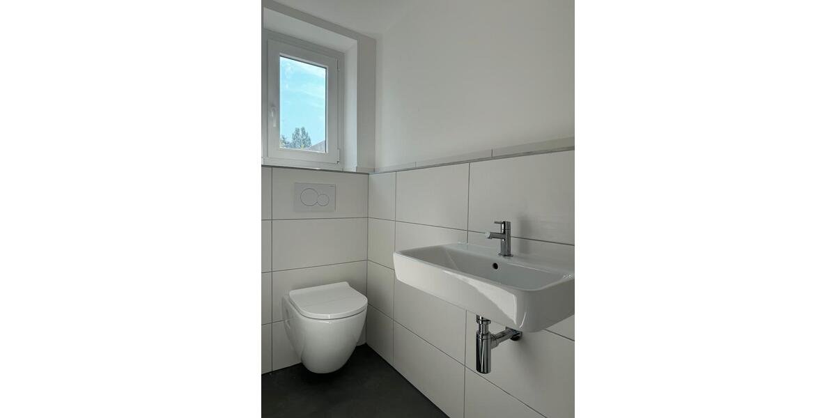 Einfamilienhaus Hannover Vahrenwald-List - 5 Zimmer, 150 m&sup2;, 1.950&euro; | Angebot:26690427