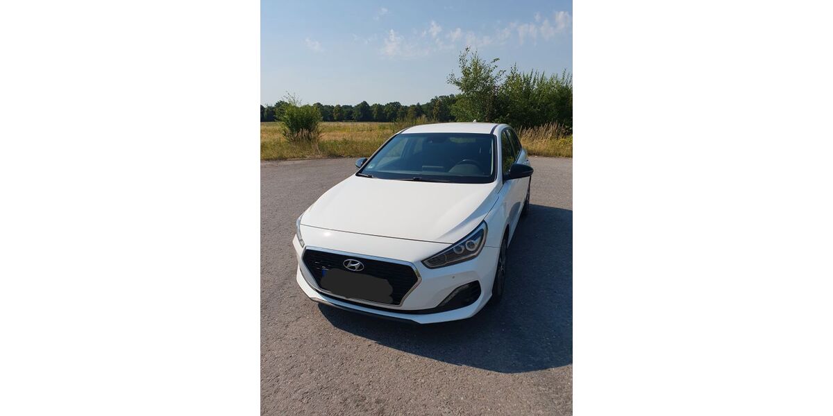 Hyundai i30 88.500 km 14.690 &euro; Garbsen 30823
