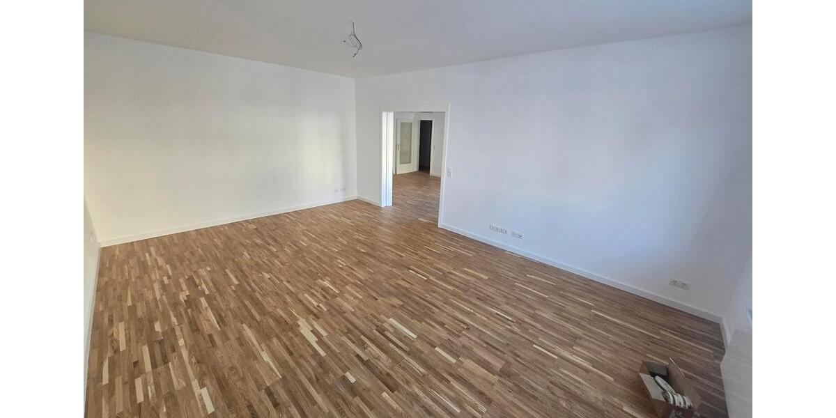 Hochparterre Hannover Vahrenwald-List - 2 Zimmer, 80 m&sup2;, 1.150&euro; | Angebot:24950170