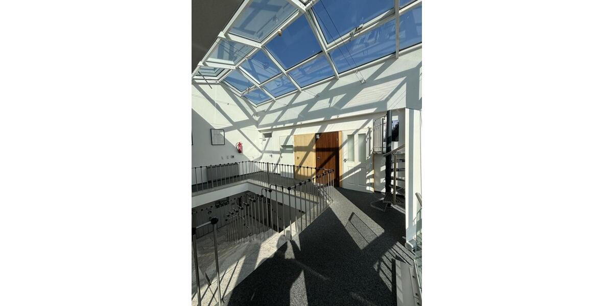 Gewerbeobjekt Isernhagen - 8&euro; | Angebot:25921850