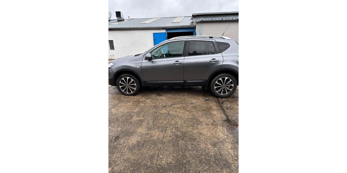 Nissan Qashqai 141.227 km 5.900 &euro; Hannover 30952