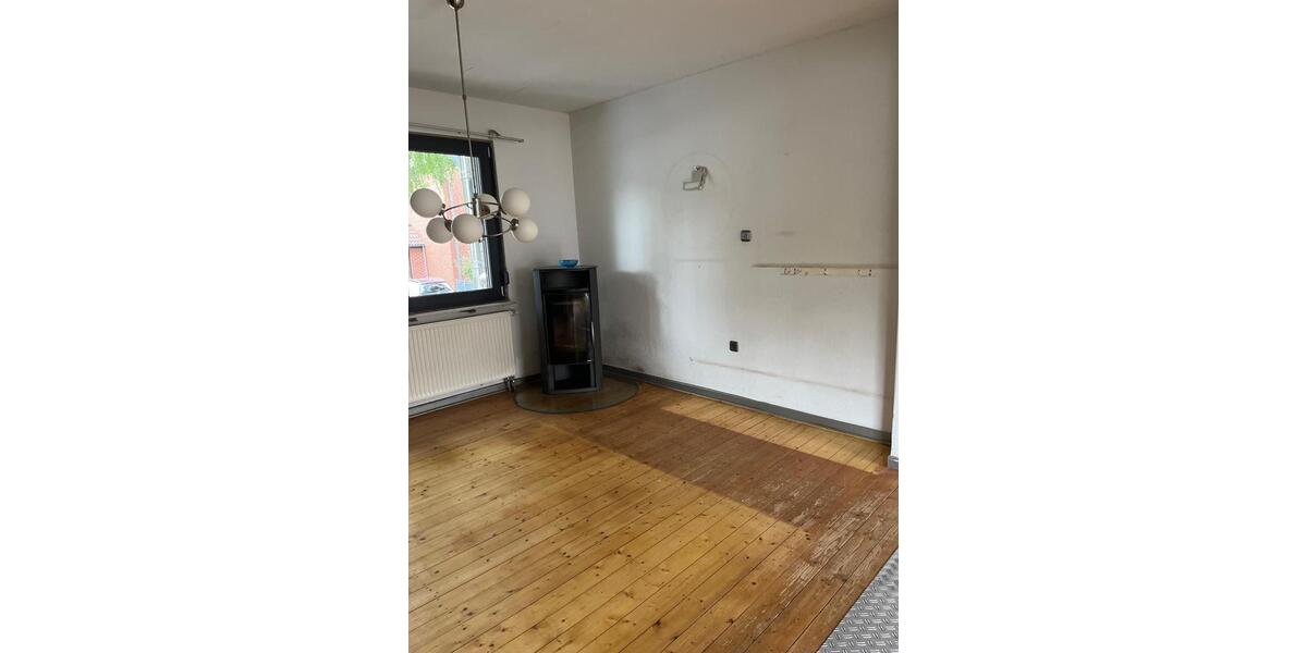 Einfamilienhaus Langenhagen Engelbostel - 7 Zimmer, 120 m&sup2;, 435.000&euro; | Angebot:27137891