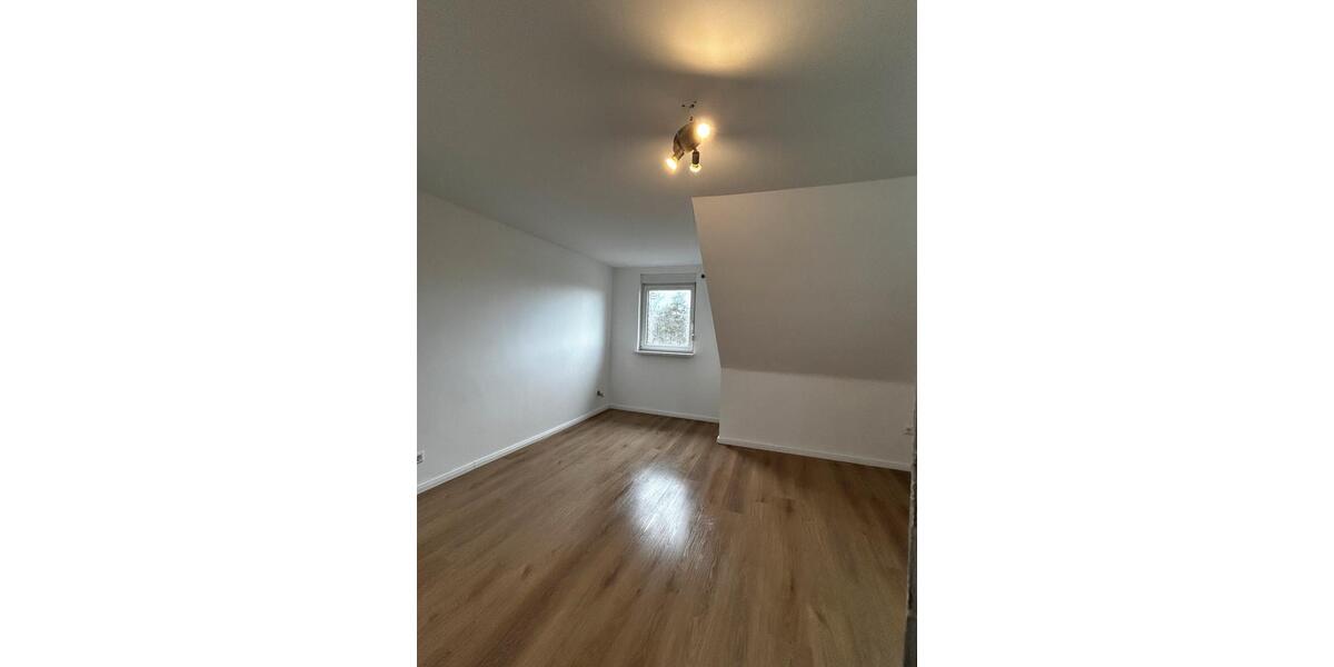 Maisonettenwohnung Lehrte - 3 Zimmer, 76 m&sup2;, 850&euro; | Angebot:25976411