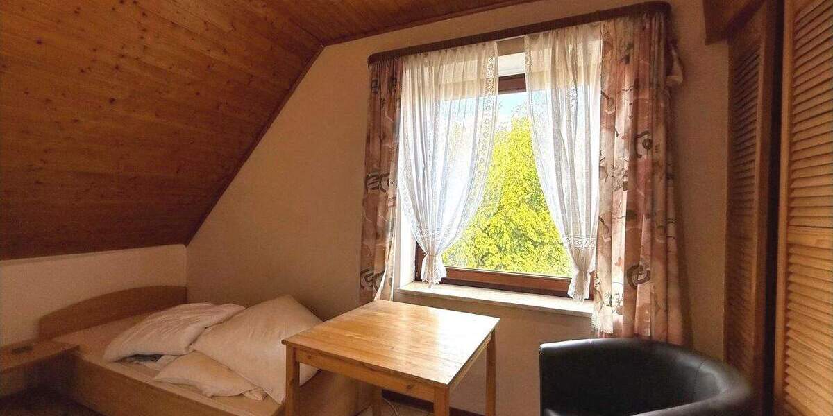 Einfamilienhaus Isernhagen Kirchhorst - 8 Zimmer, 193 m&sup2;, 449.000&euro; | Angebot:25685618