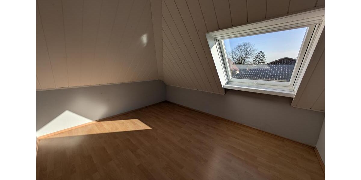 Einfamilienhaus Schwarmstedt - 6.5 Zimmer, 167 m&sup2;, 1.350&euro; | Angebot:25870544