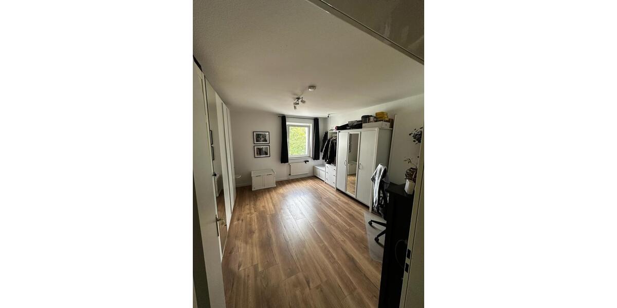 Etagenwohnung Ronnenberg - 3 Zimmer, 90 m&sup2;, 280.000&euro; | Angebot:26145357