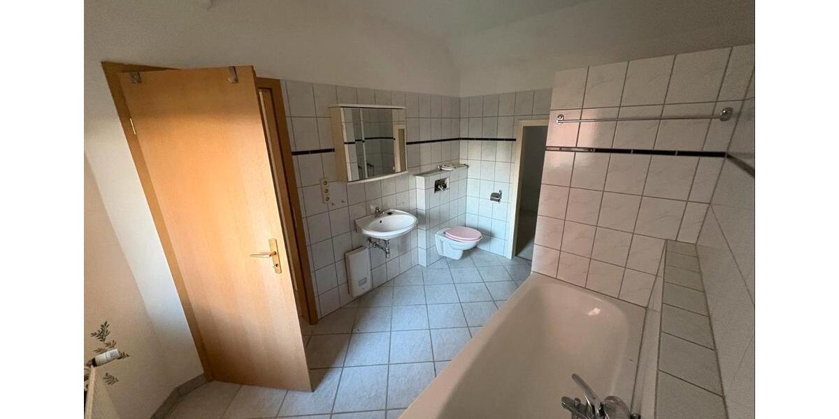 Etagenwohnung Wunstorf - 4 Zimmer, 136 m&sup2;, 950&euro; | Angebot:26431891