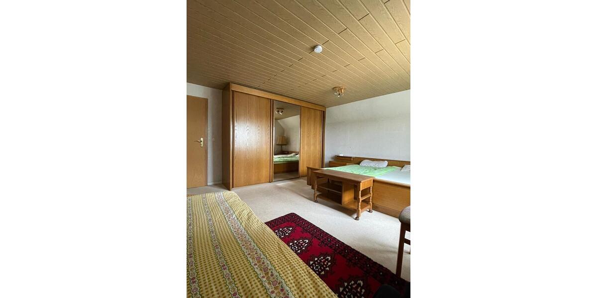 Erdgeschoßwohnung Seelze - 5 Zimmer, 140 m&sup2;, 1.480&euro; | Angebot:25711254