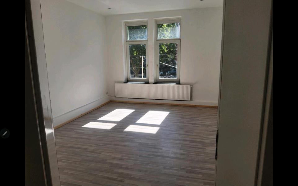 Etagenwohnung Hannover Herrenhausen-Stöcken - 4 Zimmer, 100 m&sup2;, 1.150&euro; | Angebot:25858530
