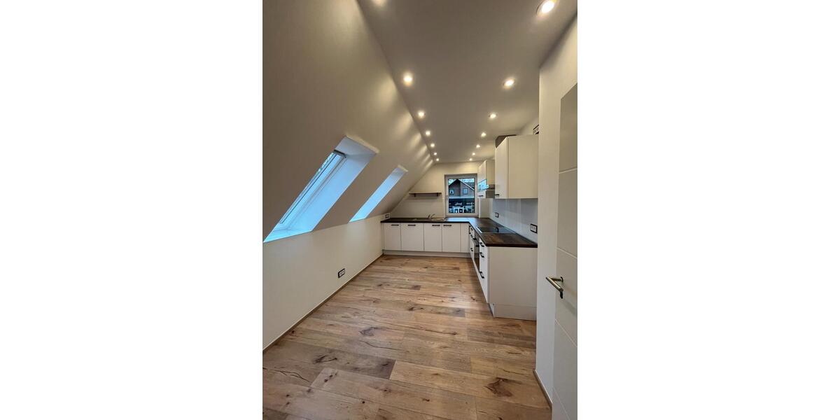 Dachgeschoßwohnung Isernhagen - 2 Zimmer, 88 m&sup2;, 1.280&euro; | Angebot:25658703