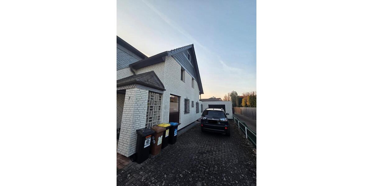 Einfamilienhaus Hannover Bothfeld-Vahrenheide - 6 Zimmer, 190 m&sup2;, 2.300&euro; | Angebot:25856106