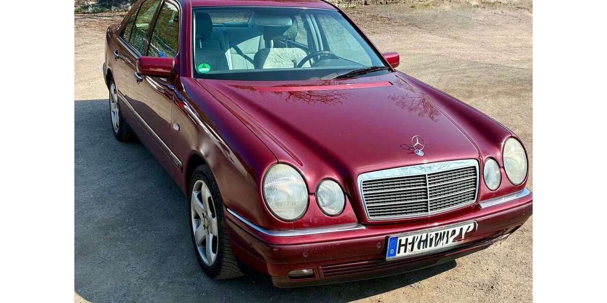 Mercedes-Benz 210/310 320.000 km 2.500 &euro; Springe, Stadt 31832