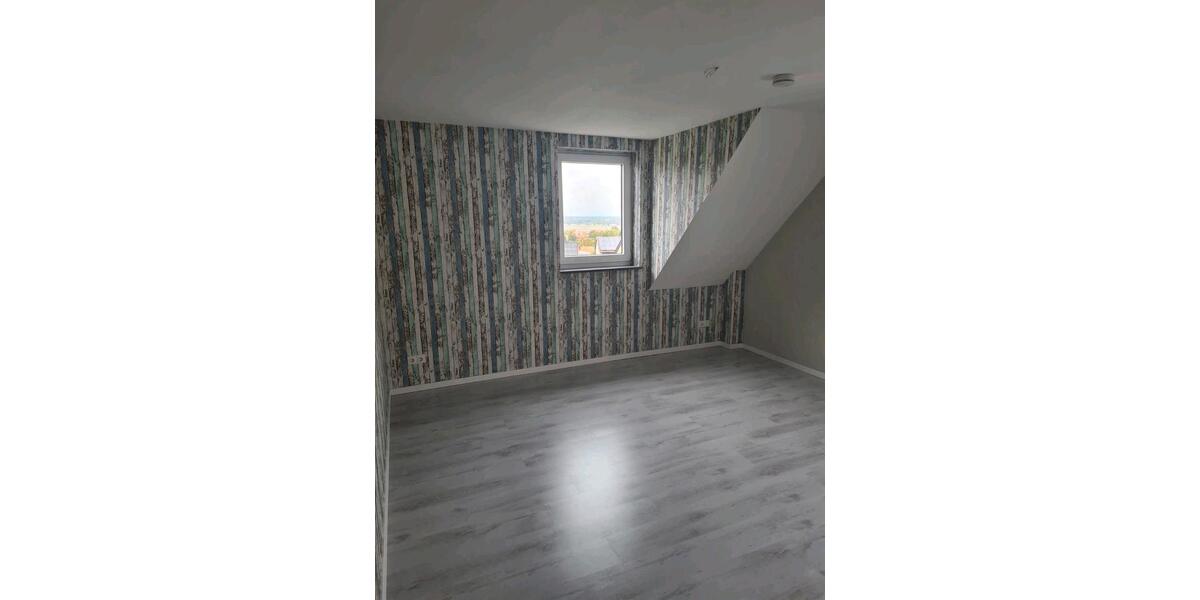 Etagenwohnung Seelze - 3 Zimmer, 107 m&sup2;, 850&euro; | Angebot:26368154