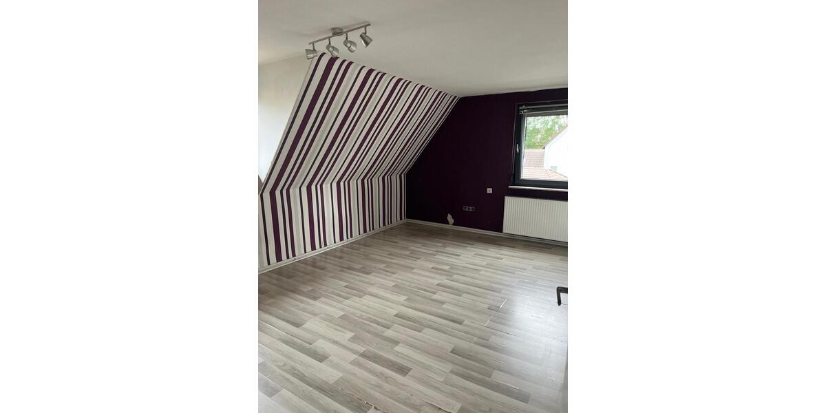 Einfamilienhaus Langenhagen Engelbostel - 7 Zimmer, 120 m&sup2;, 435.000&euro; | Angebot:27137891