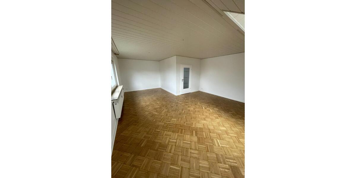 Dachgeschoßwohnung Barsinghausen - 4 Zimmer, 110 m&sup2;, 1.020&euro; | Angebot:26296848