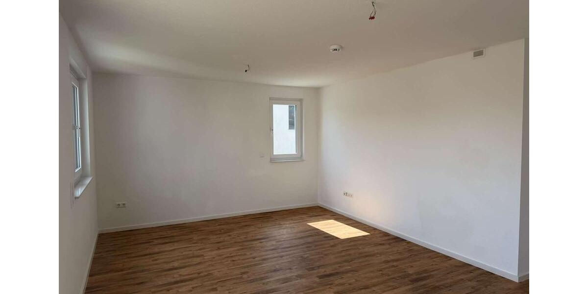 Etagenwohnung Springe - 3 Zimmer, 81 m&sup2;, 920&euro; | Angebot:26658657
