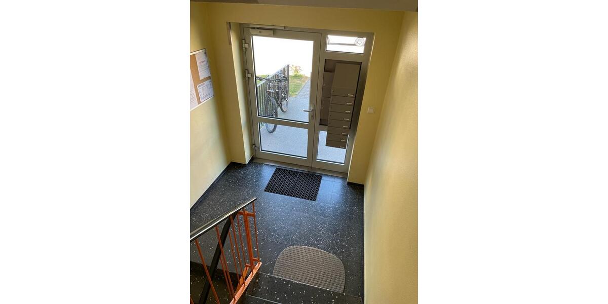 Dachgeschoßwohnung Garbsen Berenbostel - 2.5 Zimmer, 70 m&sup2;, 650&euro; | Angebot:25794493