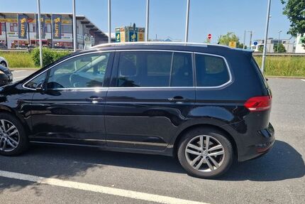 VW Touran 267.500 km 11.500 &euro; Neustadt a.Rbge 31535