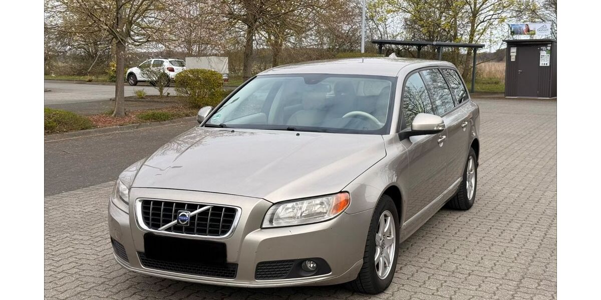 Volvo V70 412.393 km 2.790 &euro; Neustadt 31535