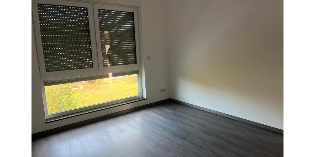 Etagenwohnung Laatzen - 3 Zimmer, 120 m&sup2;, 1.750&euro; | Angebot:26125207
