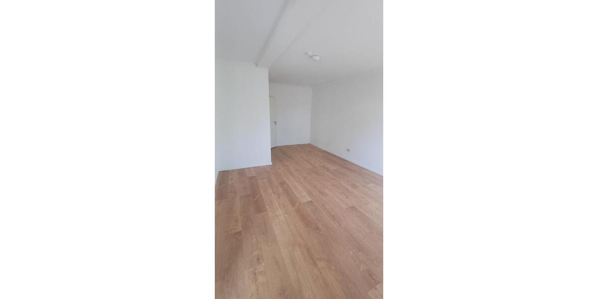 Etagenwohnung Langenhagen Engelbostel - 4 Zimmer, 120 m&sup2;, 1.440&euro; | Angebot:26365605