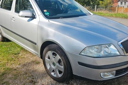 Skoda Octavia 185.000 km 3.990 &euro; SPRINGE 31832