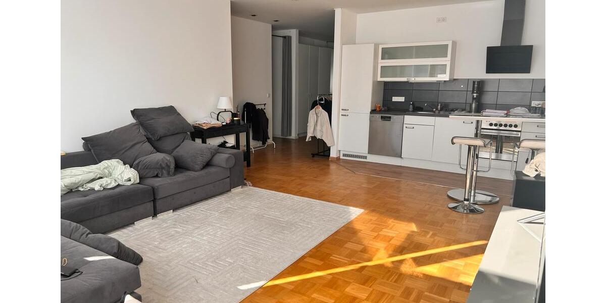 Etagenwohnung Hannover - 2 Zimmer, 65 m&sup2;, 680&euro; | Angebot:25360325