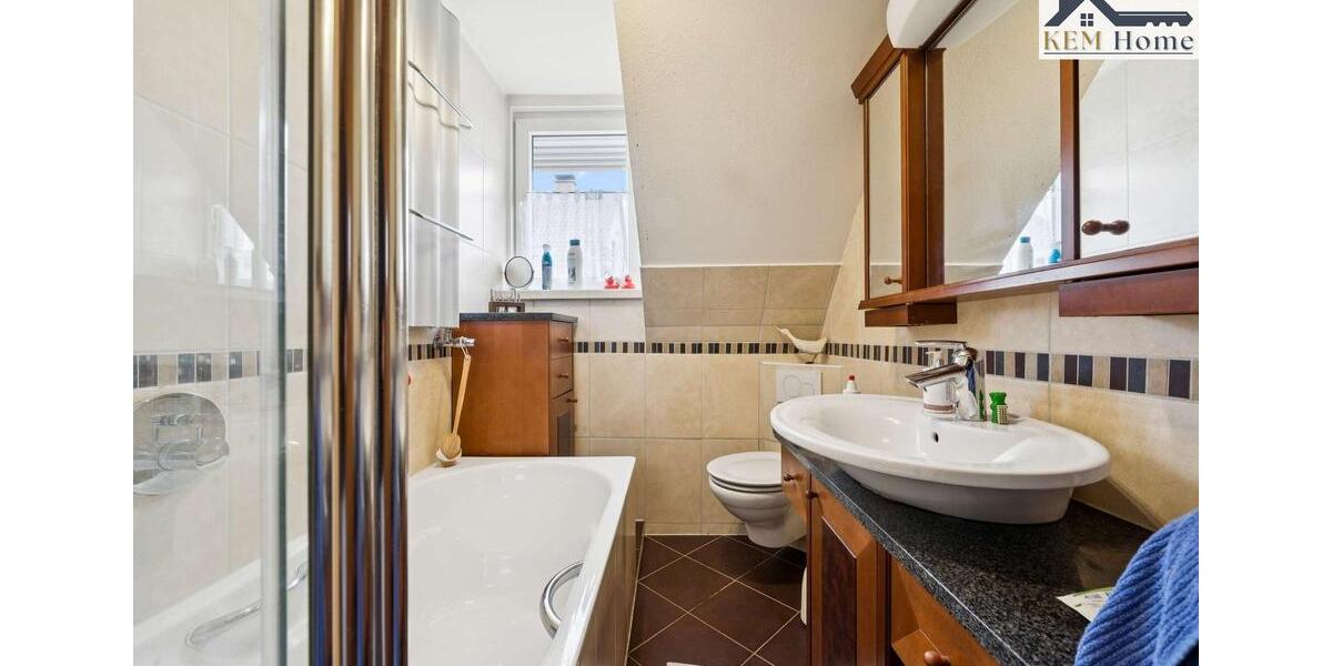 Einfamilienhaus Lauenau - 9 Zimmer, 2.000 m&sup2;, 2.250&euro; | Angebot:25869008