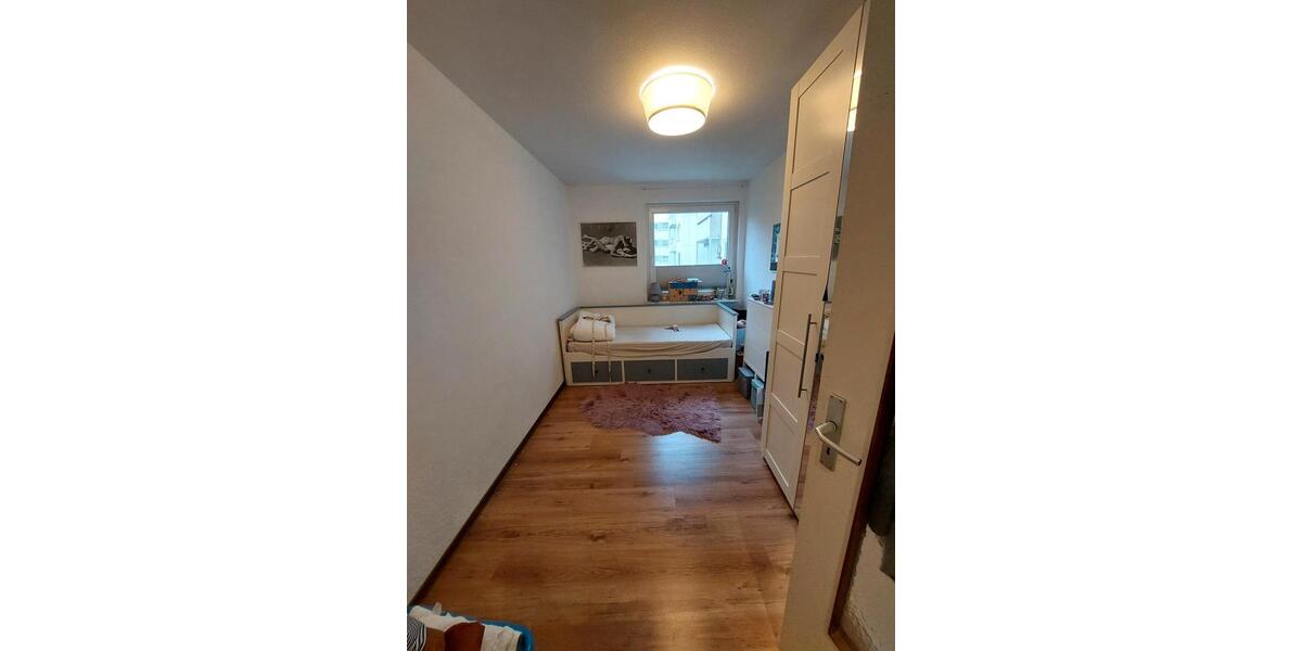Etagenwohnung Laatzen - 3.5 Zimmer, 90 m&sup2;, 195.000&euro; | Angebot:26563332