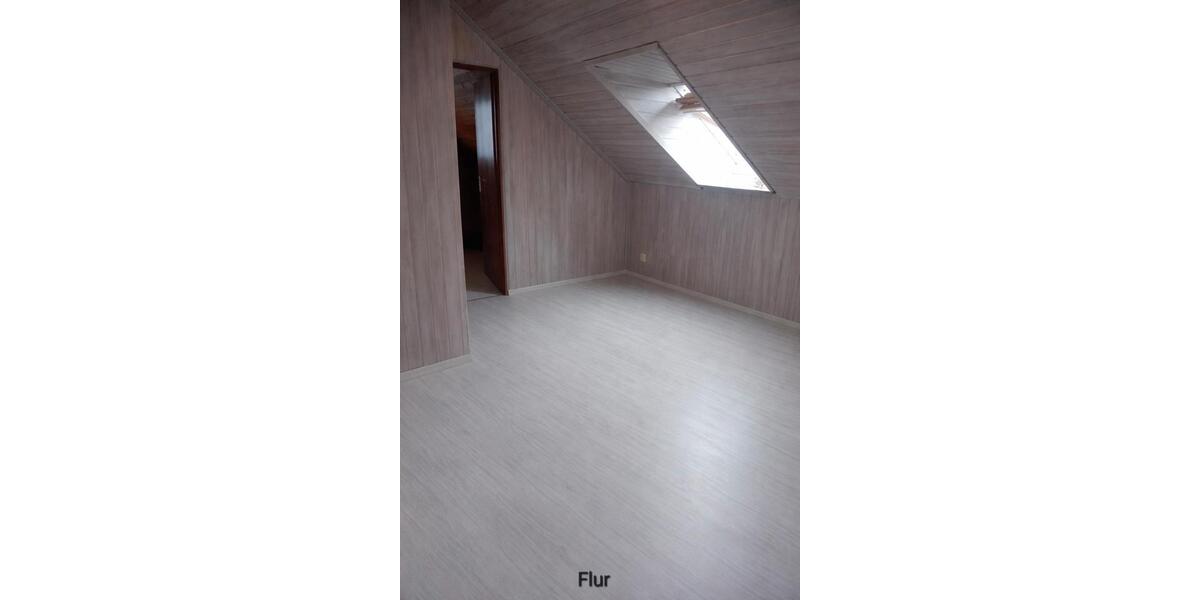 Dachgeschoßwohnung Rodenberg - 3 Zimmer, 65 m&sup2;, 500&euro; | Angebot:25782510