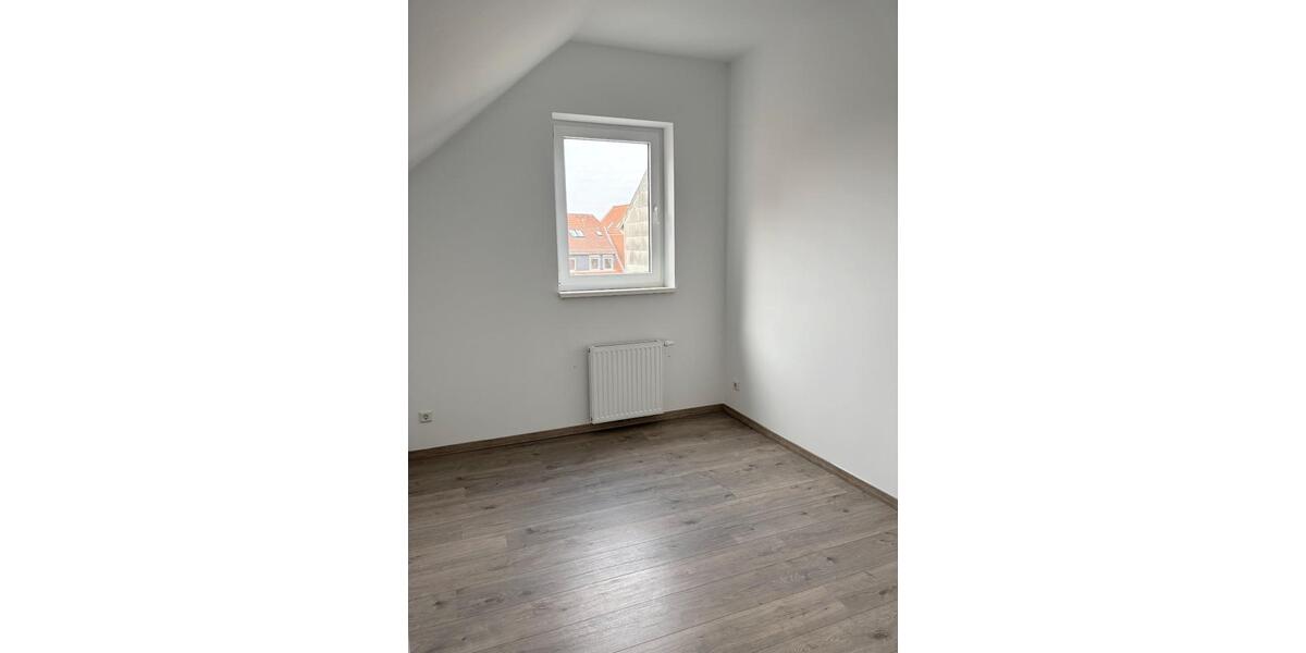 Dachgeschoßwohnung Stadthagen - 3.5 Zimmer, 90 m&sup2;, 650&euro; | Angebot:24768514