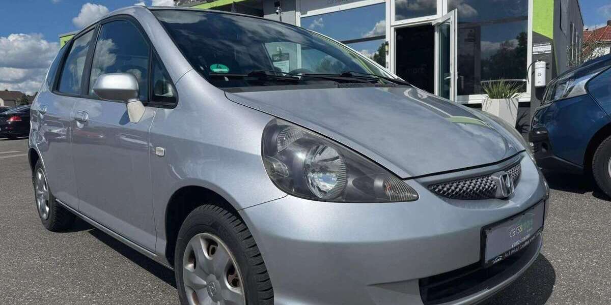 Honda Jazz 190.000 km 1.999 &euro; Garbsen 30827