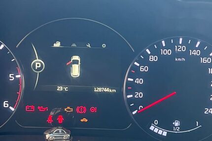Kia Carens 128.744 km 10.600 &euro; Stadthagen 31655
