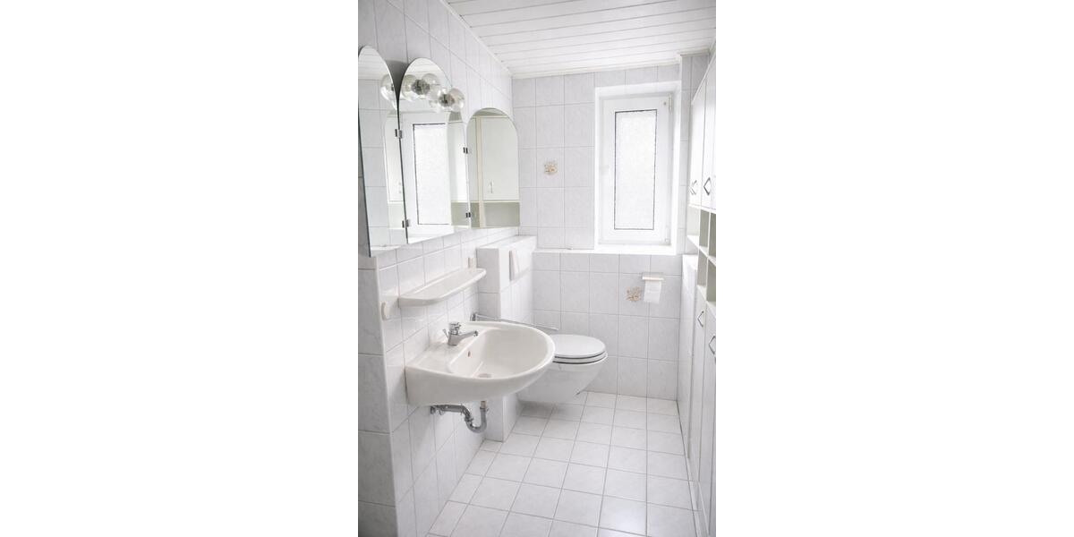 Mehrfamilienhaus, Wohnhaus Bad Münder am Deister - 11 Zimmer, 280 m&sup2;, 360.000&euro; | Angebot:25715632