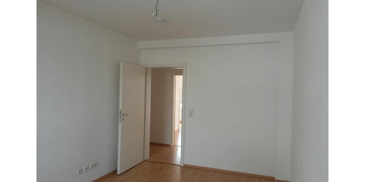 Etagenwohnung Hannover Döhren-Wülfel - 5 Zimmer, 126 m&sup2;, 1.200&euro; | Angebot:25391441