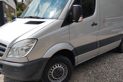 Mercedes-Benz Sprinter 229.000 km 7.990 &euro; Springe 31832