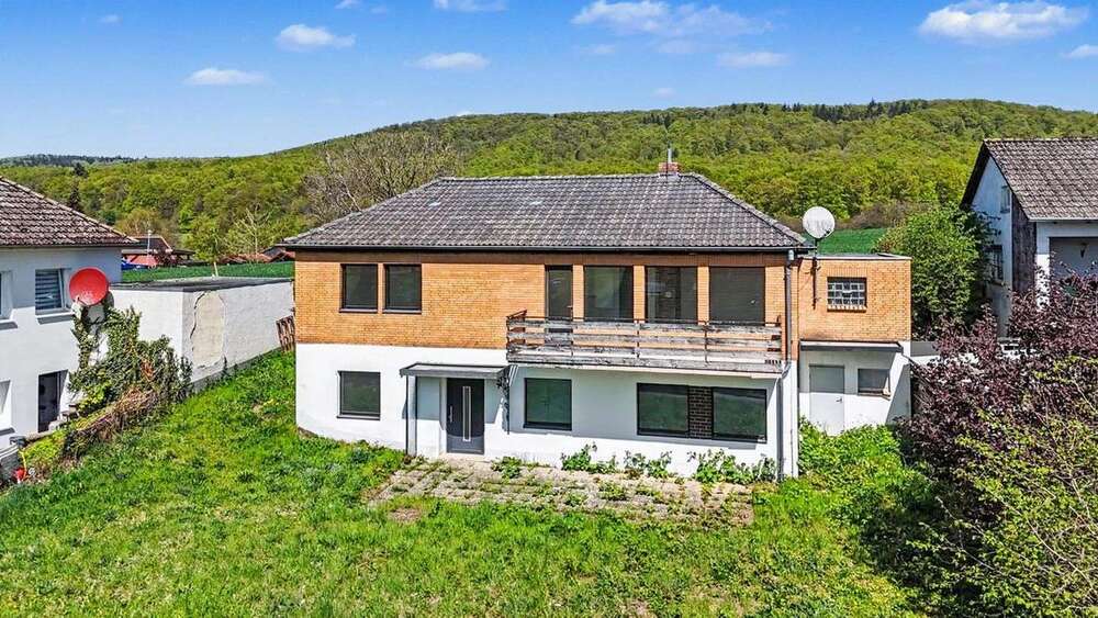 Einfamilienhaus Bad Münder am Deister - 5 Zimmer, 135 m&sup2;, 185.000&euro; | Angebot:26470492